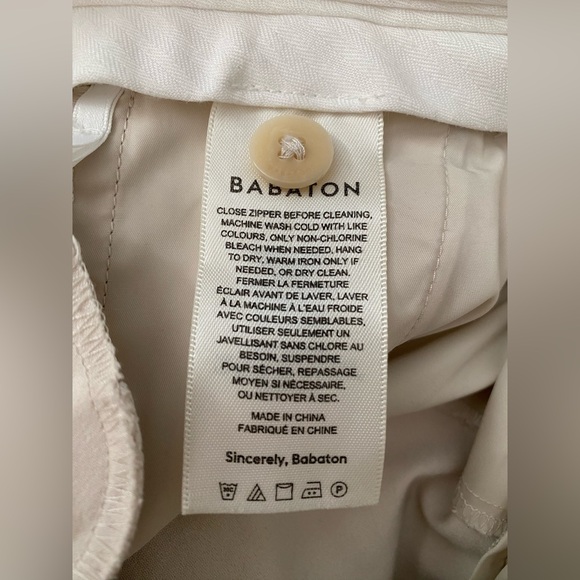 Aritzia Babaton Pleated Shorts size 00 - Picture 6 of 8